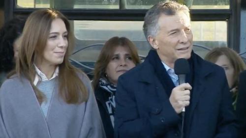 Macri inauguró un nuevo metrobus